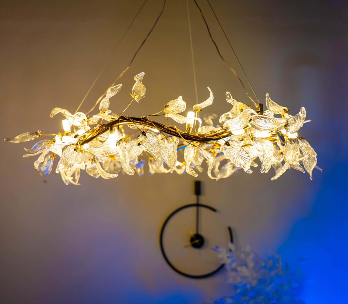 Gardenia Pyrex Chandelier - Image 4