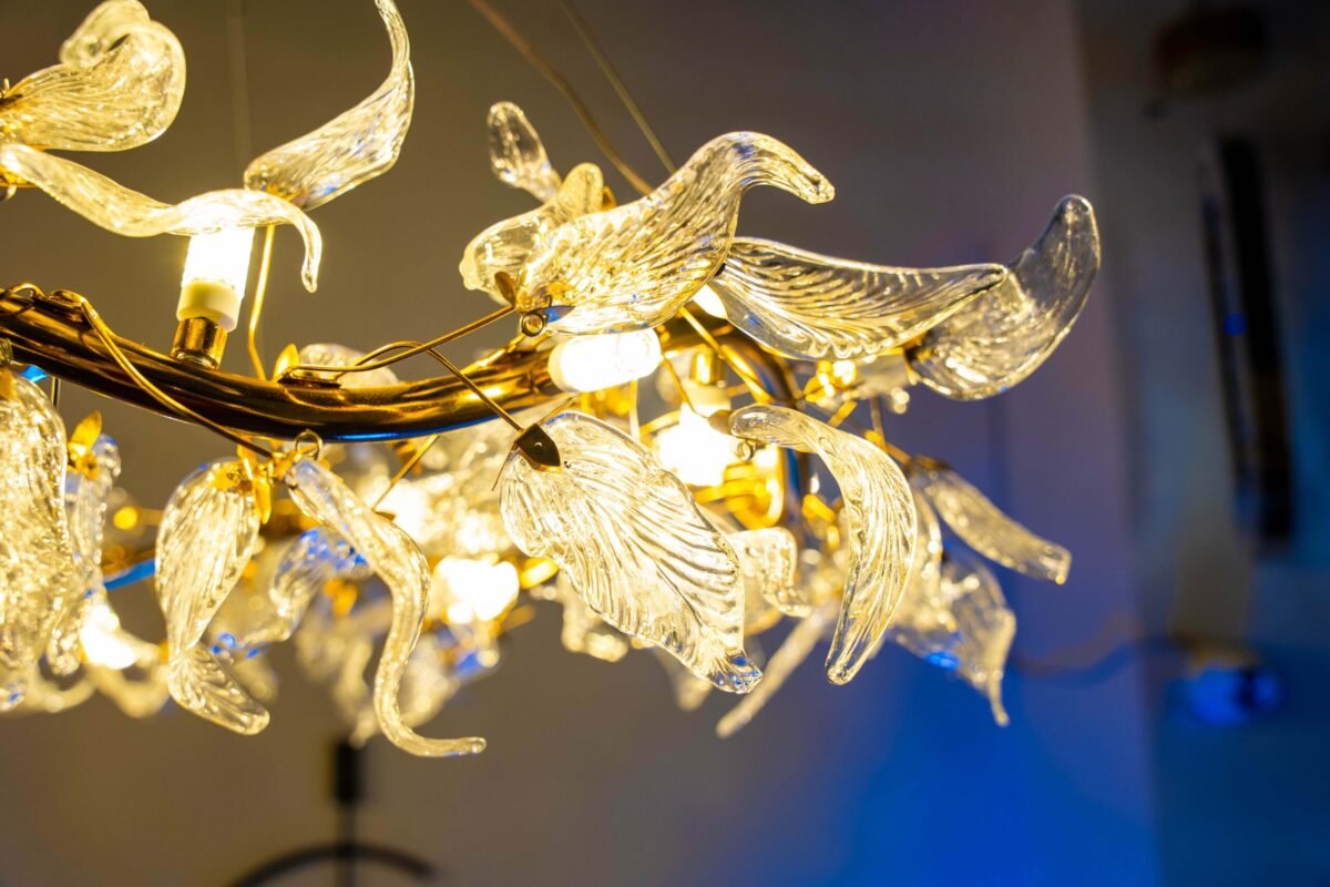 Gardenia Pyrex Chandelier - Image 6