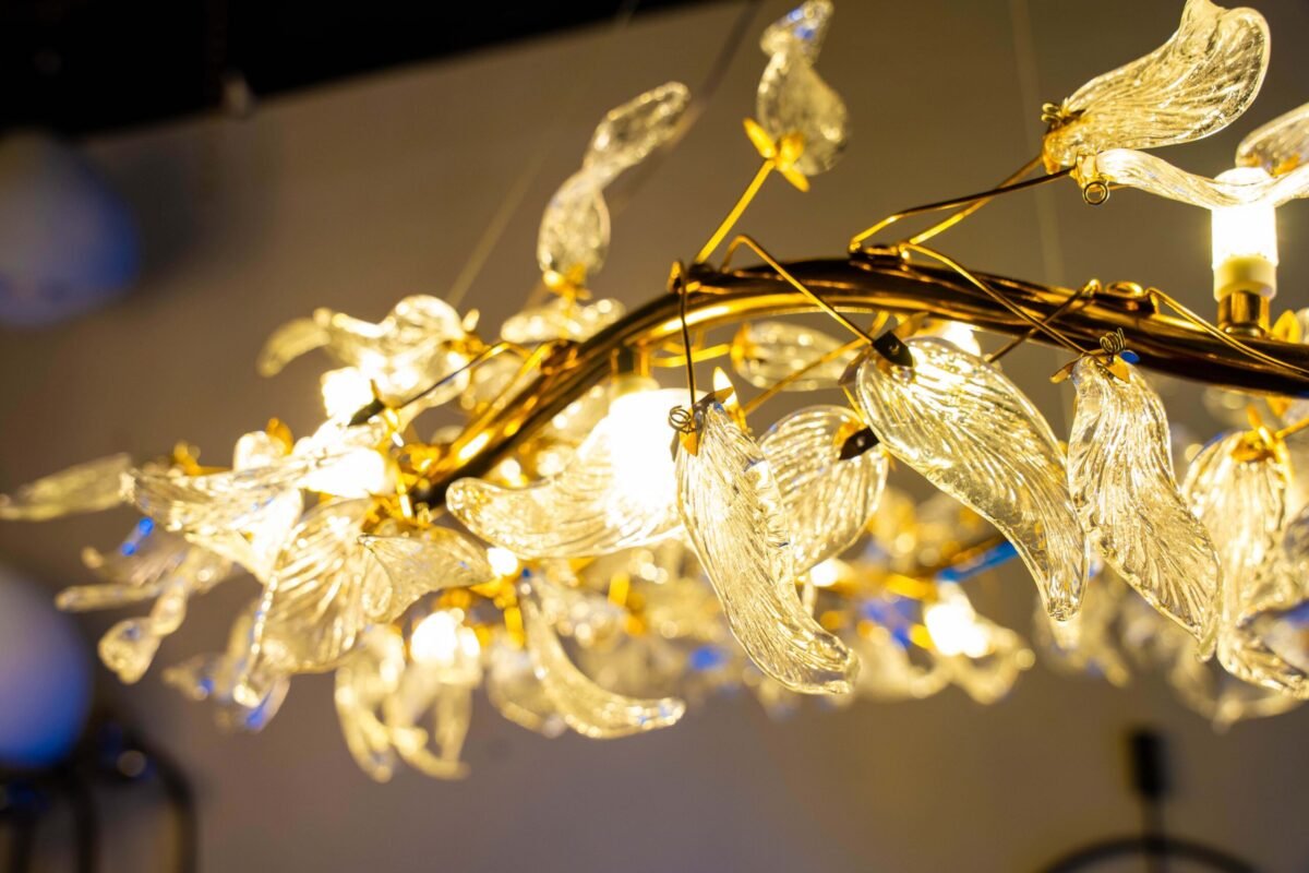 Gardenia Pyrex Chandelier - Image 7