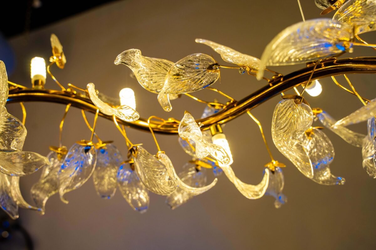 Gardenia Pyrex Chandelier - Image 8