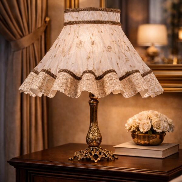 أباجورة نحاس جودي كلاسيك