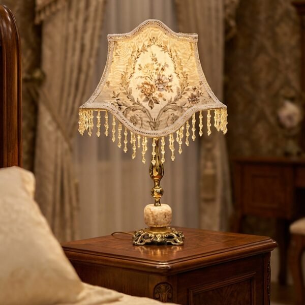 أباجورة نحاس شِيفون