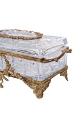 Luxurious Crystal Tissue Box - Image 4