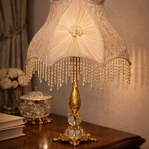 أباجورة صالون نحاس ملكي مع كريستال بشابوه جيبير تركي