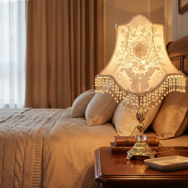 Victorian Rose Guipure Lamp
