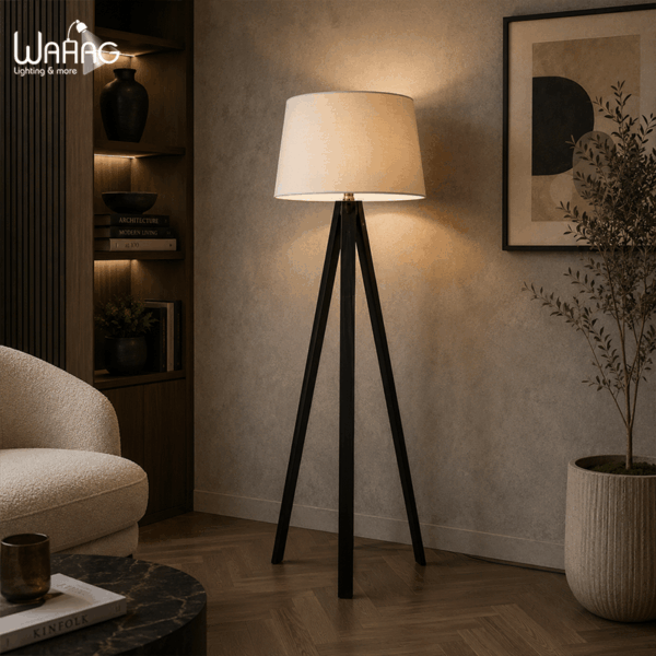The PIVOT Floor Lamp